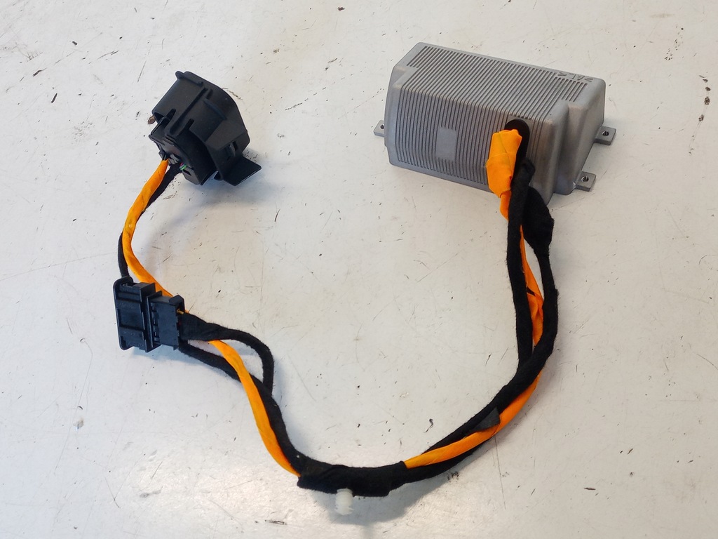 фото №1, Перетворювач напруги audi a4 b8 8k0907155h