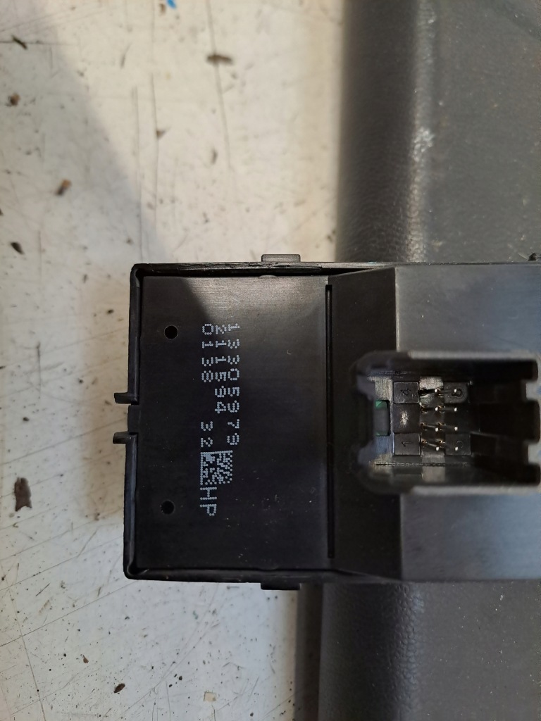 фото №3, Панель окон 13305979 opel meriva b