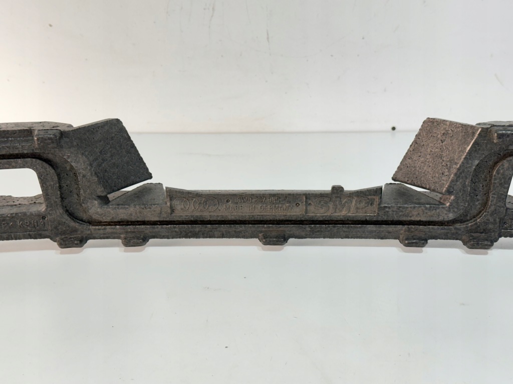 Audi a4 b9 8w0 абсорбер бампера перед оригинал ! Оригинал