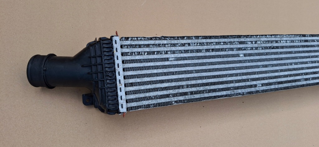 Audi a4 b8 a5 8t q5 8r a6 macan інтеркулер радіатор повітря 8k0145805e Зі Шроту
