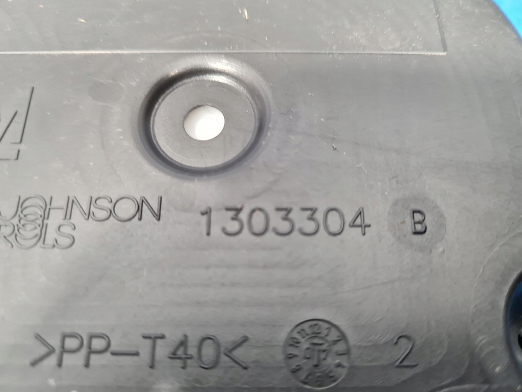 Счетчик opel оригинальный номер 1303304 с Разборки