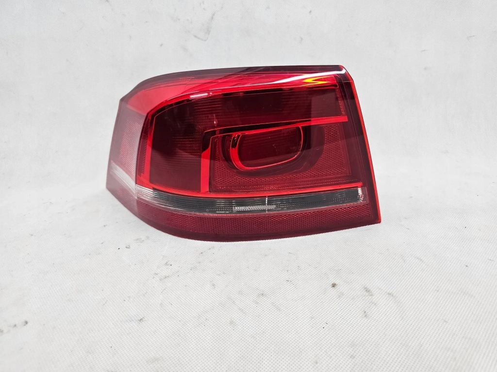 фото №1, Vw volkswagen passat b7 sedan лампа задня задня ліва 3ae945095c