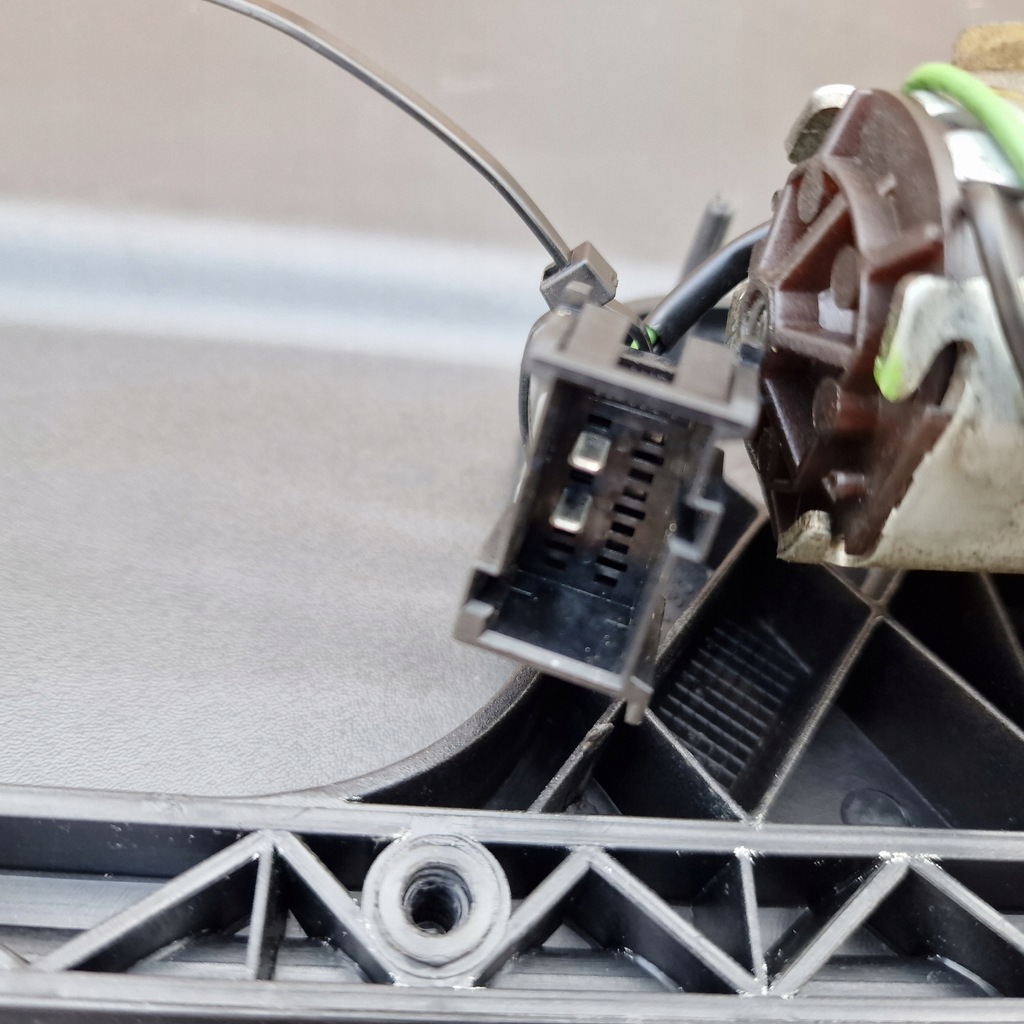 фото №7, Mercedes actros mp4 люк kompletny