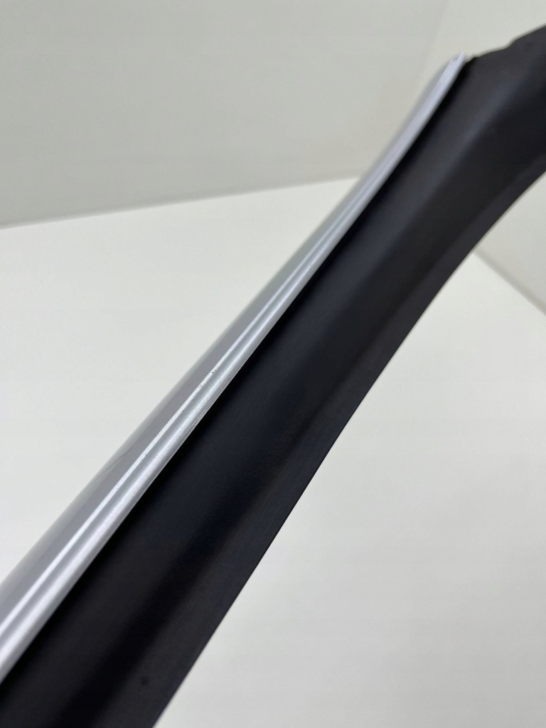 фото №8, Mercedes r172 slk молдинг скло лобове ліва 775 a1726900387