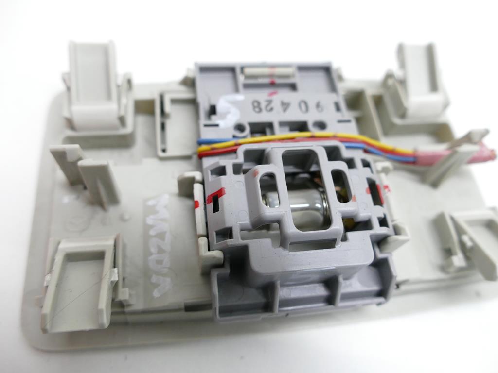 фото №7, Mazda 5 ii lift лампа потолочный освещение