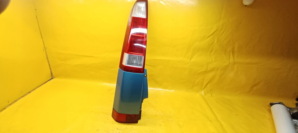 фото №1, Лампа задняя левая meriva a 93294345