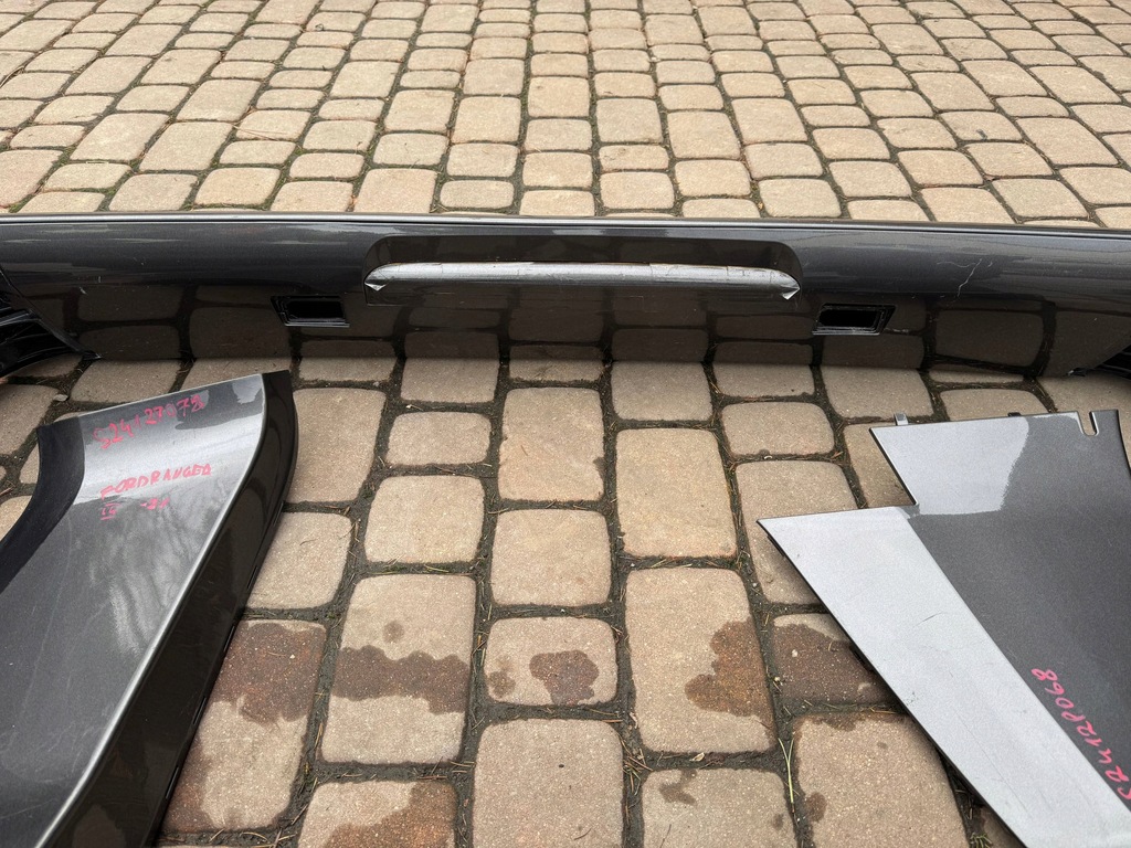 фото №10, Ford ranger mk6 vi 22- спойлер шторка обшивка коробки багажника комплект