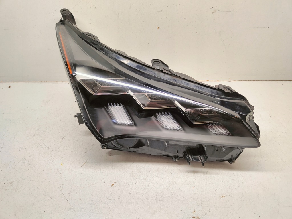 фото №1, Фара правый full led lexus nx 300h europa