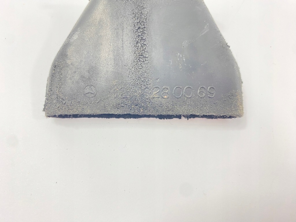 Okapnik злив pod передня скло жабо mercedes w124 1246280069 Київ