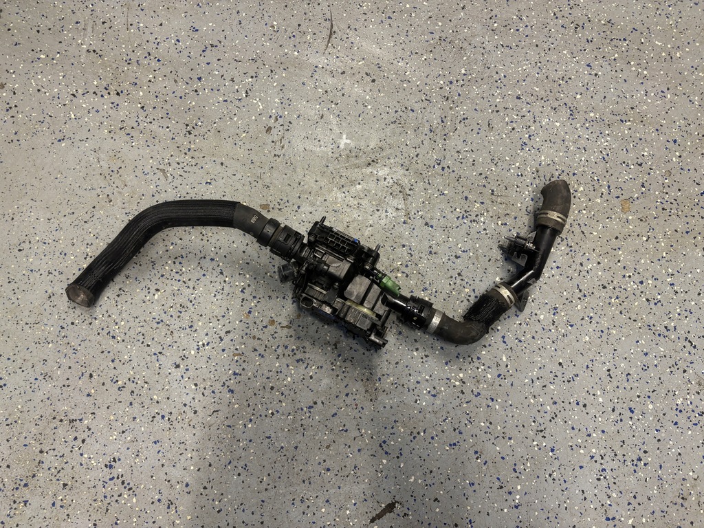 фото №1, Peugeot 308 ii корпус термостата 1102626s01