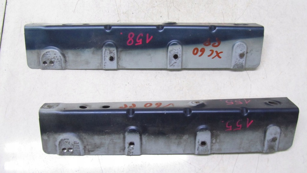 фото №1, Volvo xc60 кронштейн крила праве перед 08-