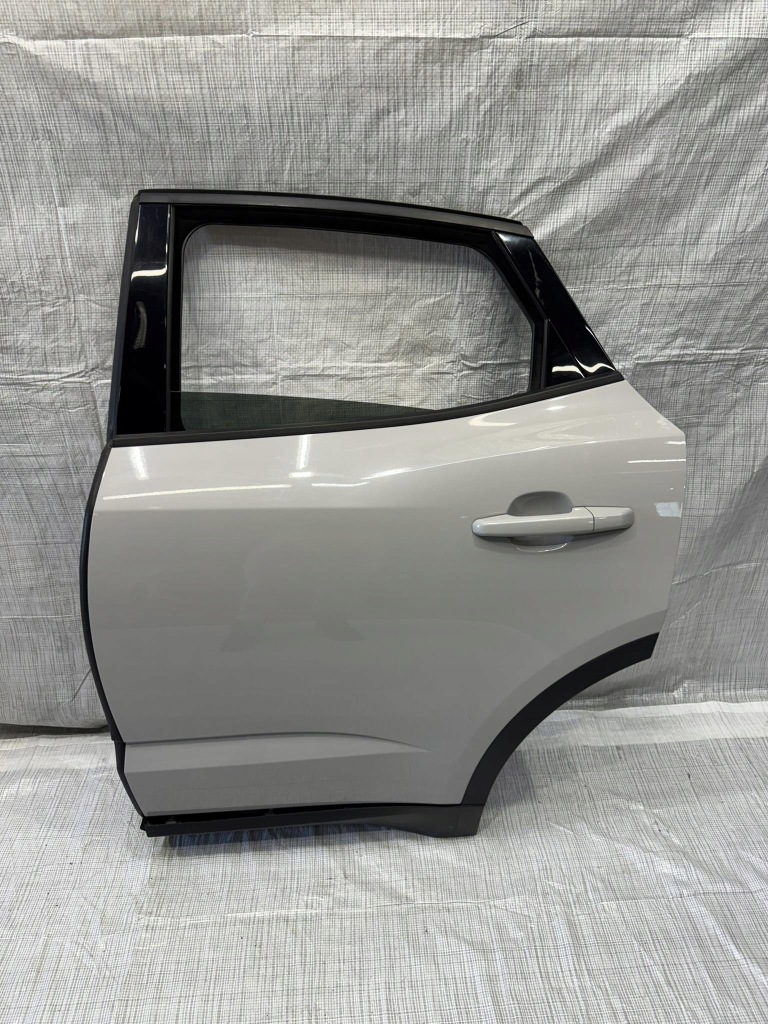 Купити Двері задній задні ліва jaguar e-pace gj32-drzwi задній