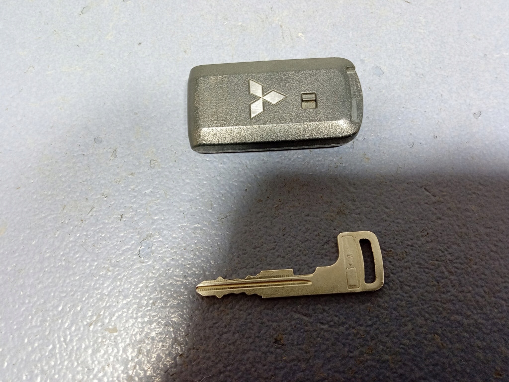 фото №5, Mitsubishi asx i ключ pilot g8d-644m