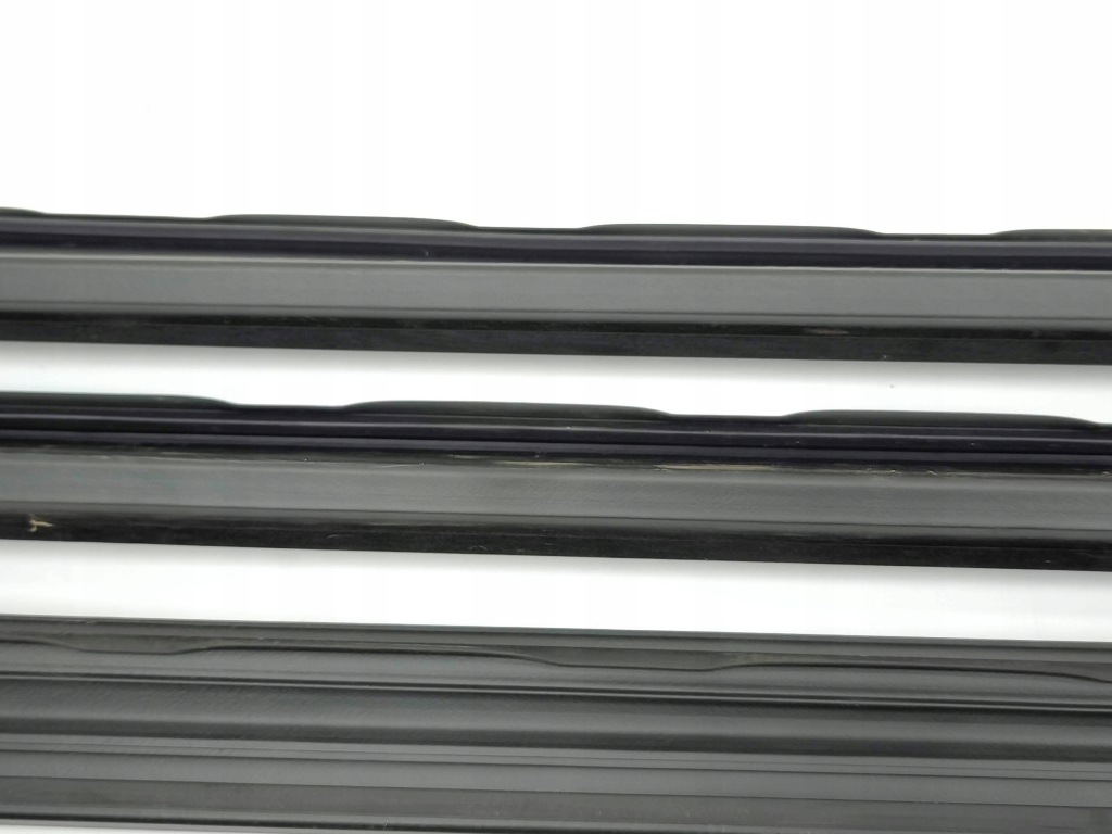 фото №14, Peugeot 2008 ii 2021 комплект прокладка стекло дверь передних