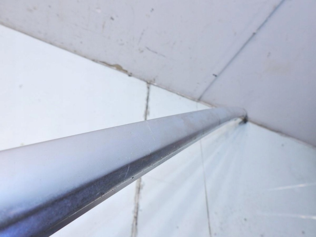 Рейлінг даховий правий audi a6 c6 avant 4f9860022j Недорого