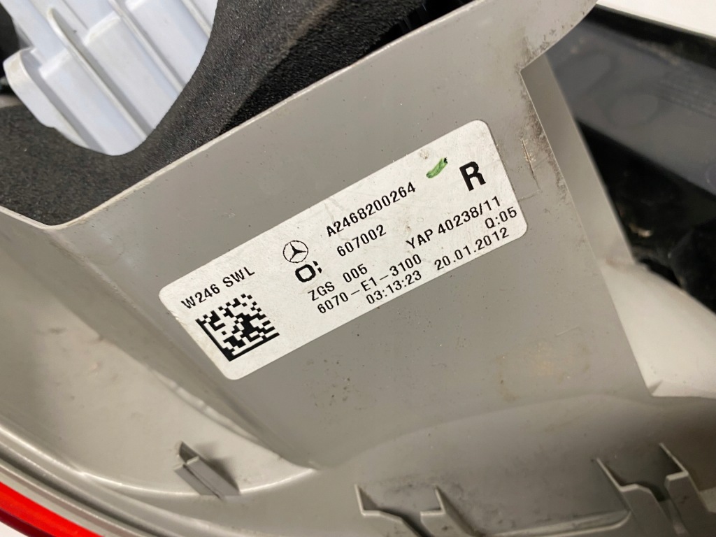 фото №9, Лампа задняя правая a2468200264 mercedes b klasa w246