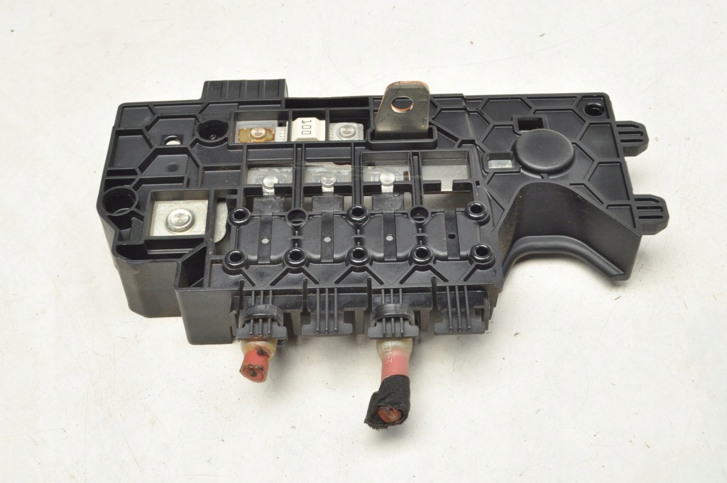 Mercedes w177 w247 2.0 коробка предохранителей a1775404307 Недорого