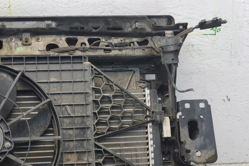 фото №13, Pas передний радиатор vw polo 6r v 1.4 b