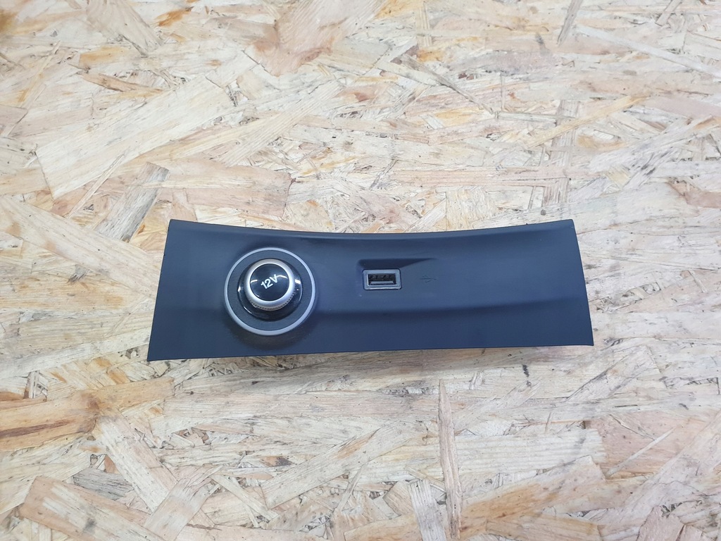 фото №1, Alfa romeo stelvio port usb прикуриватель