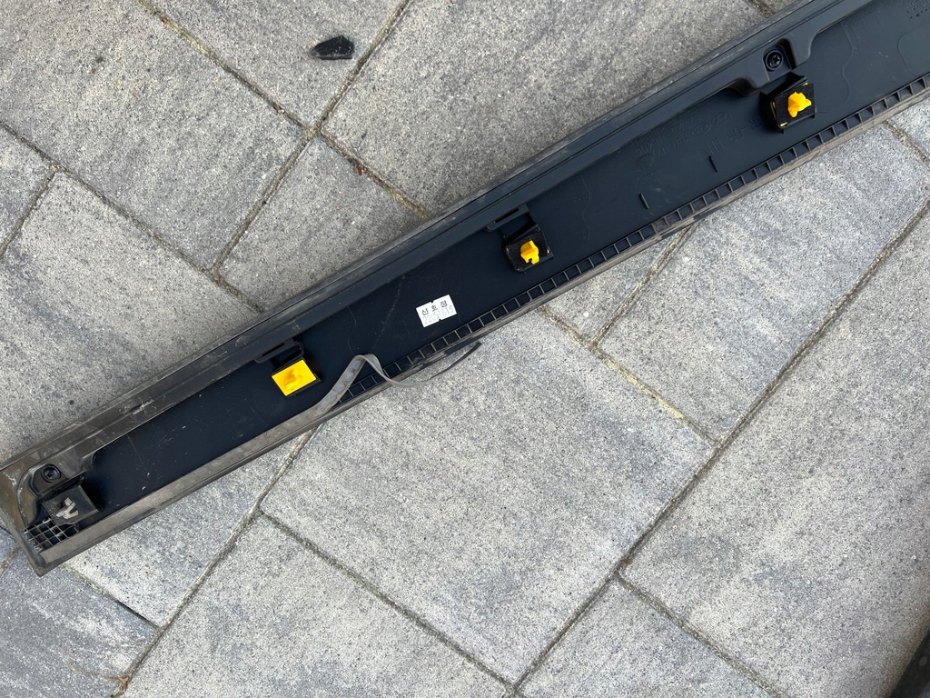 фото №6, Молдинг дверь левый перед kia stonic 87723-h8400