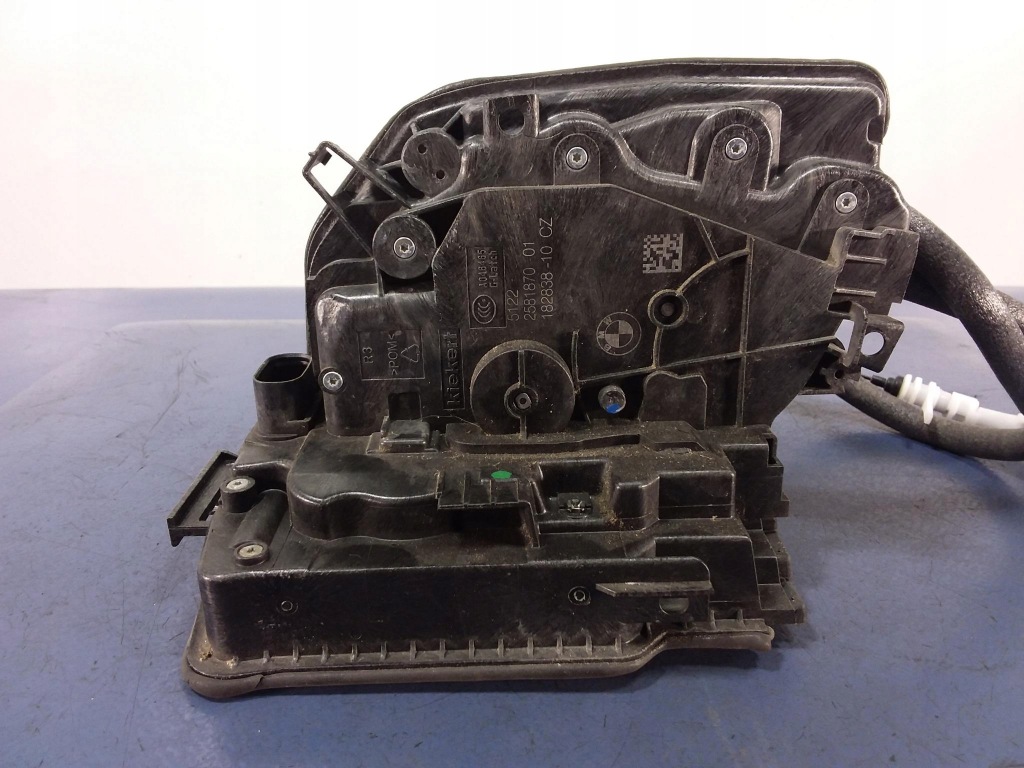 фото №1, Bmw 7 g11 g12 замок двері задня правий 4 pin 2581870