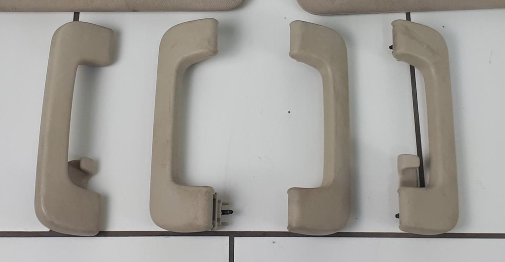 фото №1, Audi a6 c6 кронштейн ручки потолочный перед