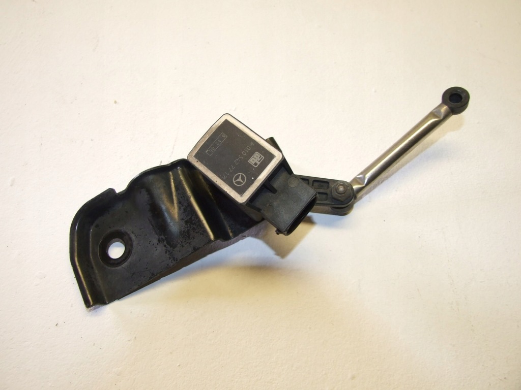 Mercedes 211 датчик вирівнювання ксенон 0105427717 Доставка