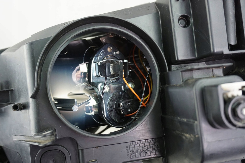 фото №12, Лампа передняя правая citroen c4 ii 9687304480