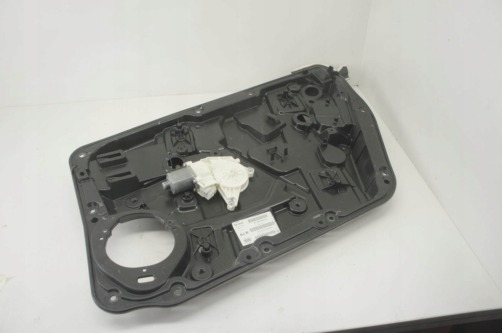 фото №1, Gu033 infiniti q30 механизм стекло правый перед