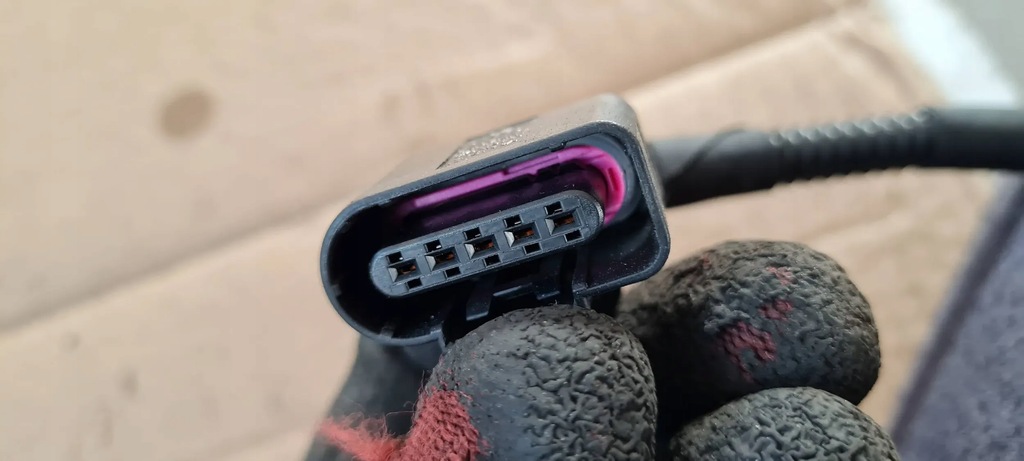 фото №8, A4 b9 8w штекер колодка 8k0973705 a5 8w q5 a6 vw audi