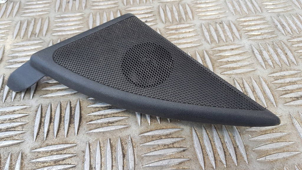 фото №16, Треугольник защита зеркало mercedes-benz оригинальный номер треугольник защита зеркало a2037200248