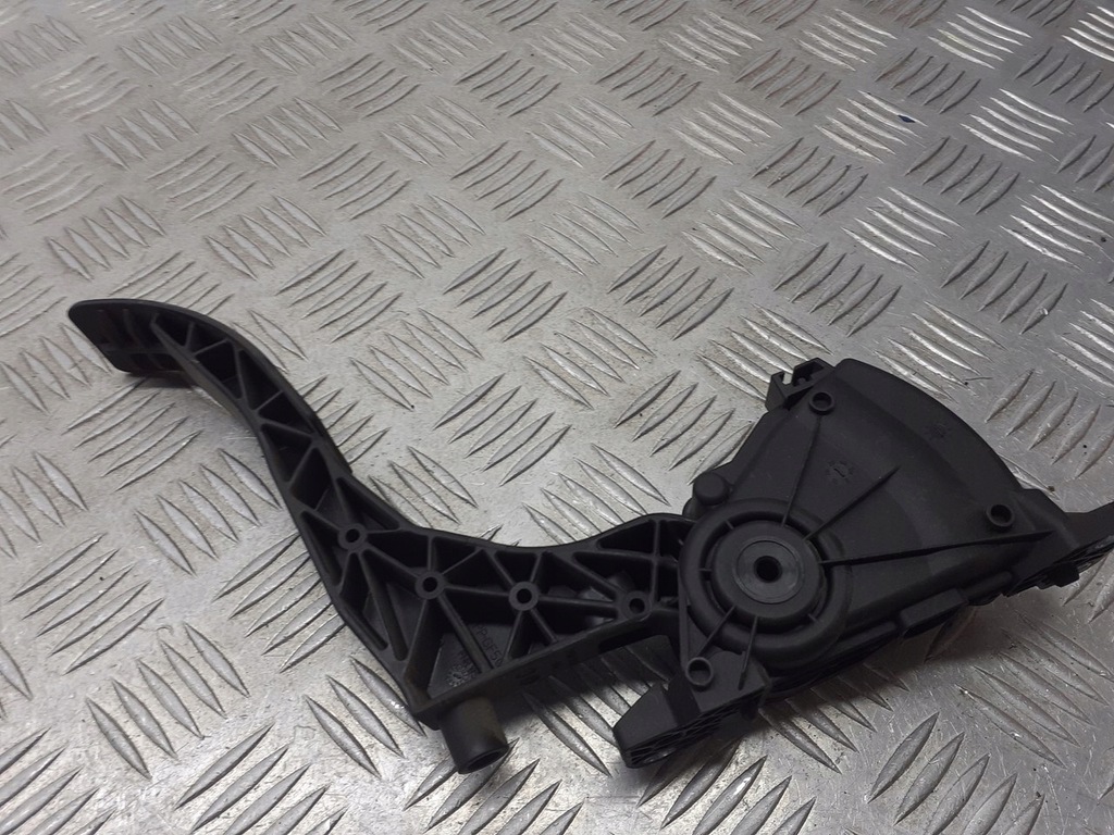 фото №1, Потенциометр газа vw polo 9n 1.4 6q1721503c