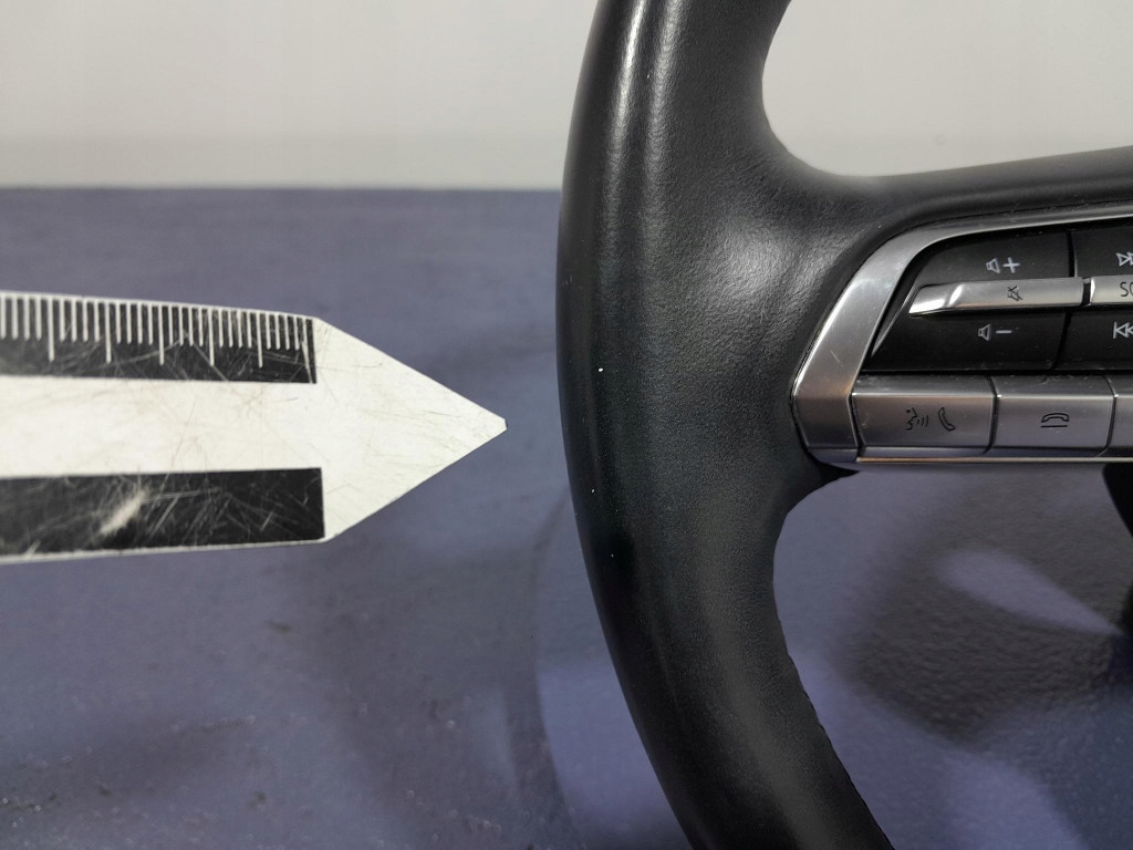 Купити Mazda 3 iv bp 19- повітропровід підігрів мультифункція 6412813