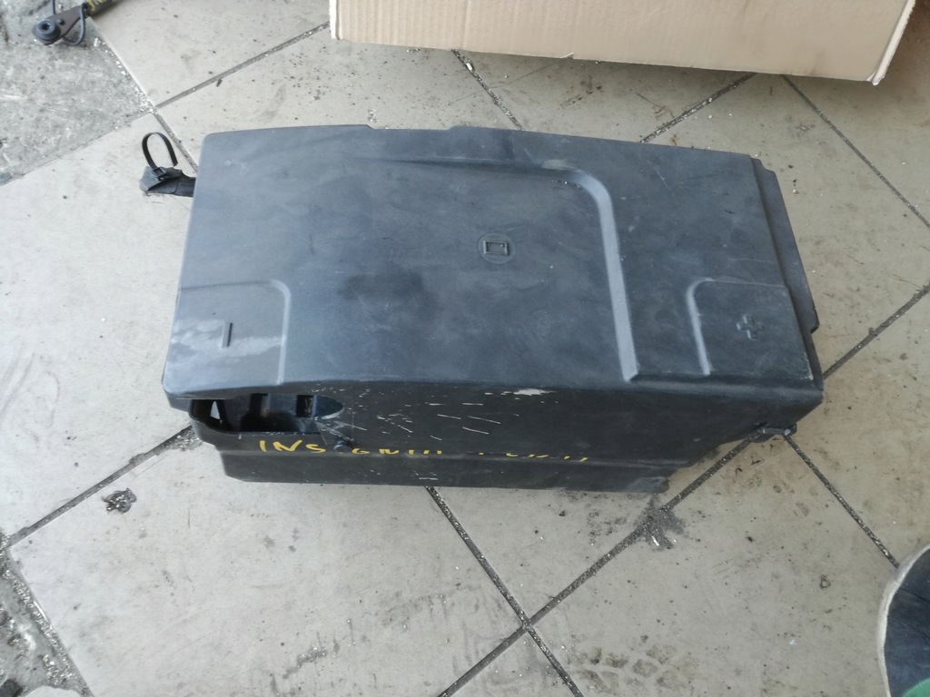 фото №1, Opel insignia a корпус аккумулятор