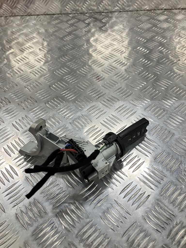 фото №1, Замок зажигания с ключ jeep renegade 14- 00519773460