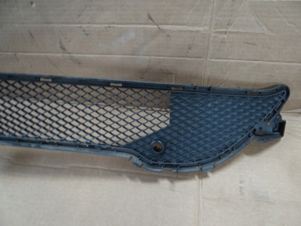 Mercedes cla 117 w117 решётка средняя бампер ładn Цена