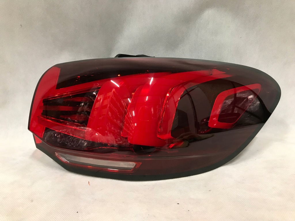 фото №1, Mg hs lift 21-24 лампа задня права led europa