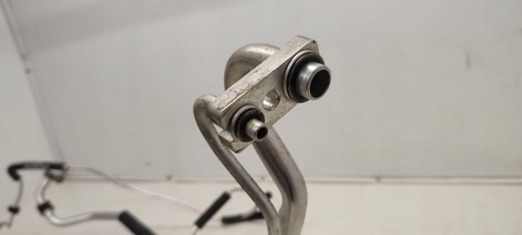 Купити Патрубок шланг кондиціонера opel astra j lift 1,6