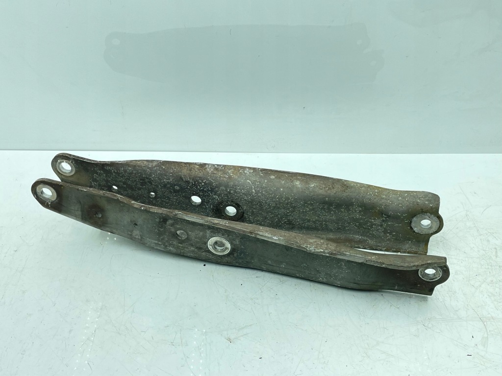 Купити Mercedes-benz sl amg r231 2013 верхній важіль задній