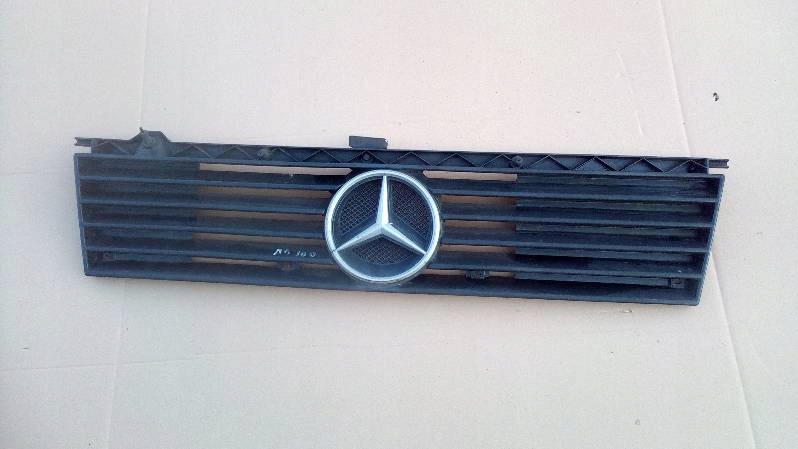 фото №1, Решётка радиатора радиатора решётка радиатора 6317510218 mercedes