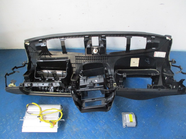 фото №5, Cadillac cts 2007r консоль приборная панель приборная панель подушка