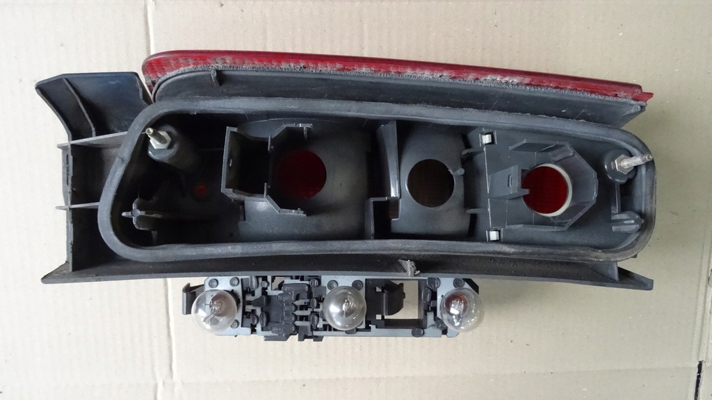 фото №11, Volvo v70 i лампа правый задняя