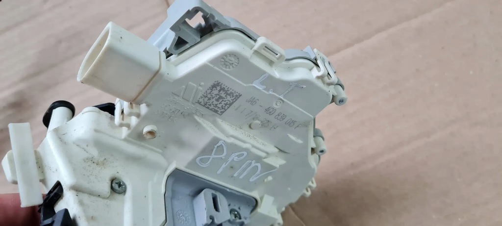 фото №7, Sq5 q5 80a замок дверь левый задняя задний 8pin 4g0839015f a4 b9 8w a5