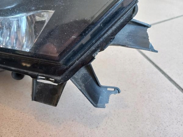 фото №3, Фара противотуманный skoda оригинальный номер 5ja 941 700 d