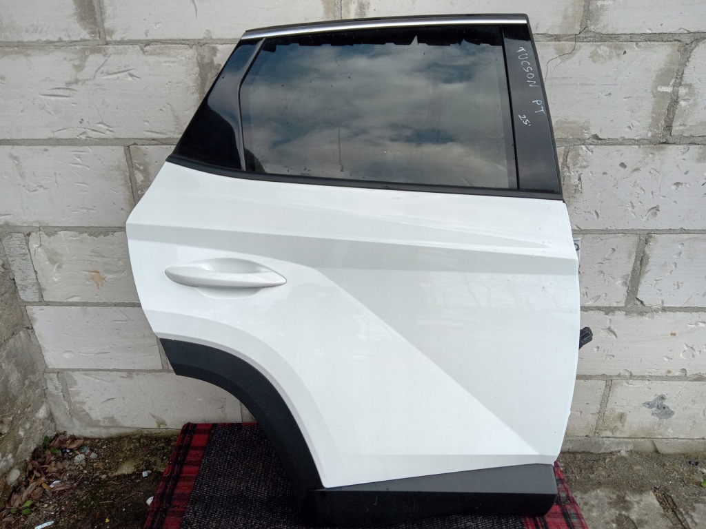 Купить Hyundai tucson iv дверь правое задние задний  правый 2024