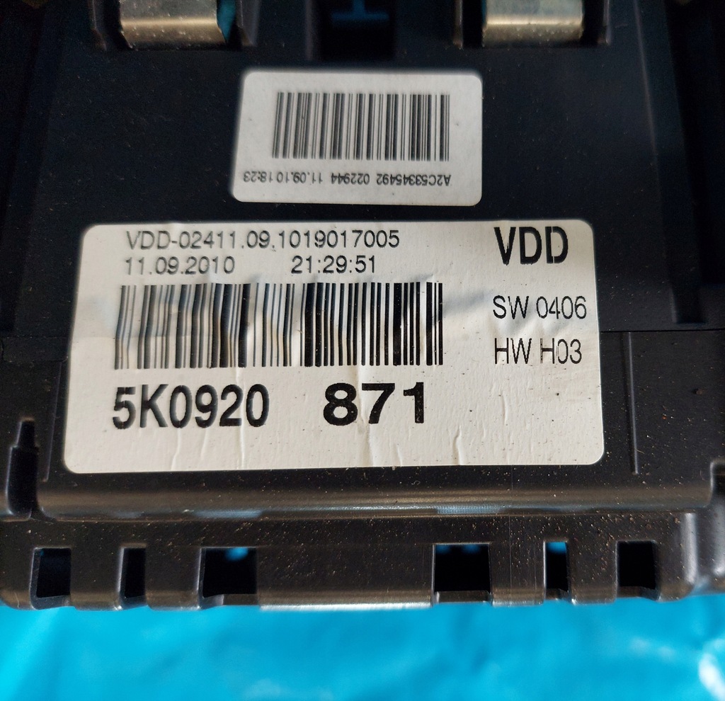 фото №11, Счетчик приборная панель golf vi 1.2 b 5k0920871