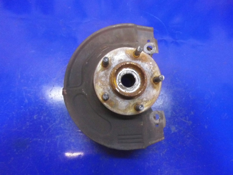 фото №1, Поворотний кулак правий перед 2.0did mitsubishi grandis