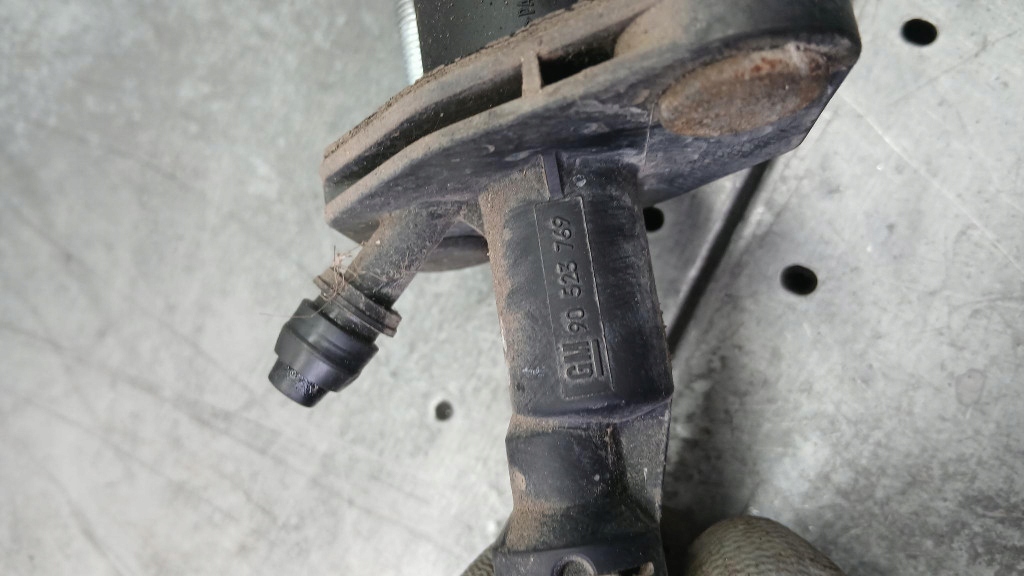 Насос зчеплення opel astra g 1.4b 98-09r 90523769 Оригінал