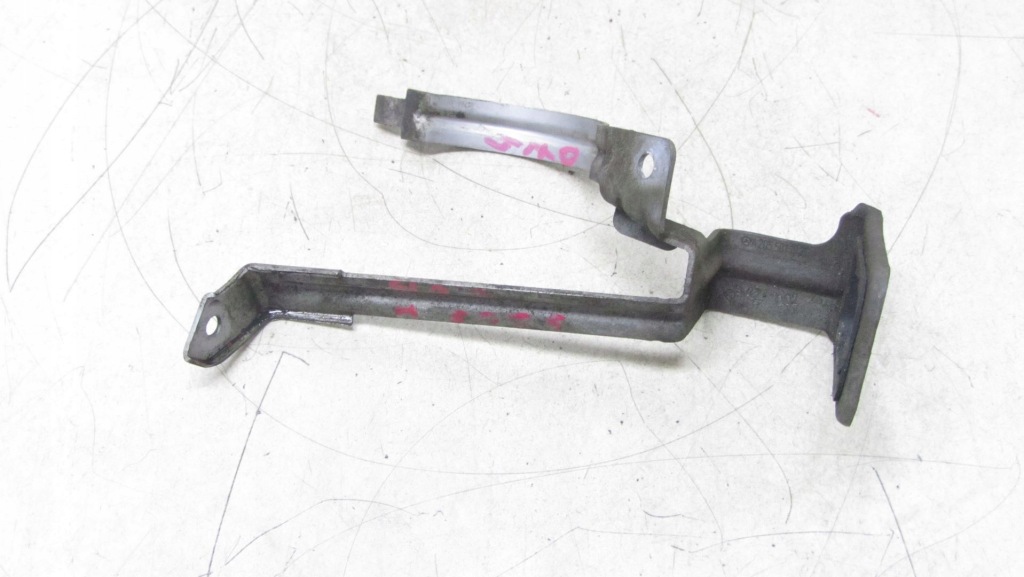 Купить Mercedes w205 кронштейн насоса воды a2055011920