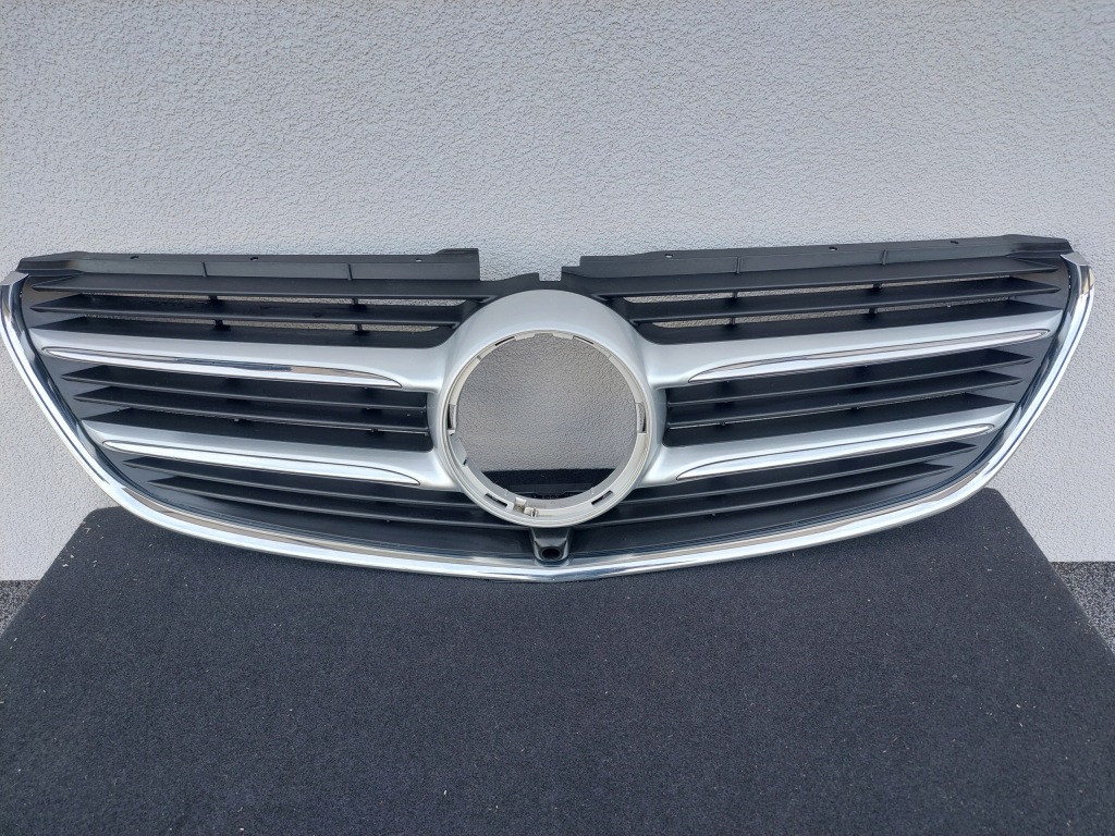 фото №1, Mercedes v klasa w447 решётка радиатора решётка радиатора бампера